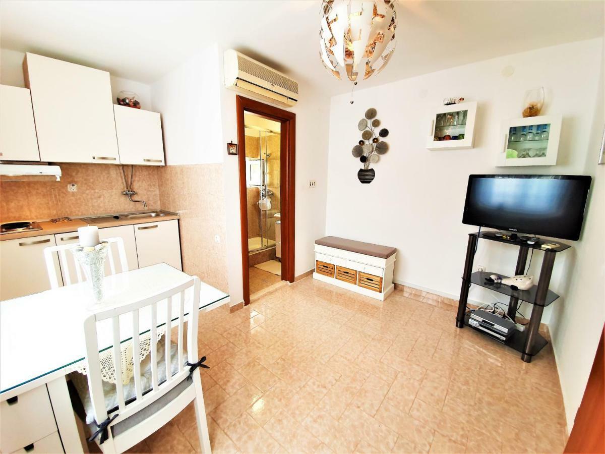 Apartments T&M Vinišće Εξωτερικό φωτογραφία